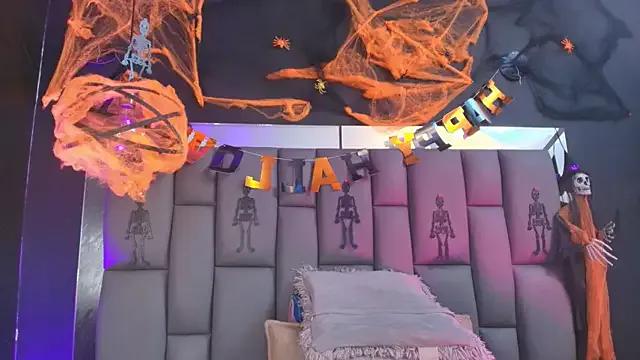 _MiaBrown_ on StripChat