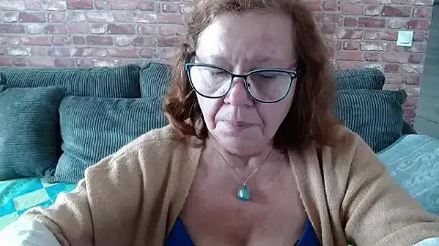 Adelewildx on StripChat