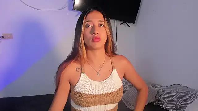 adila_anich on StripChat