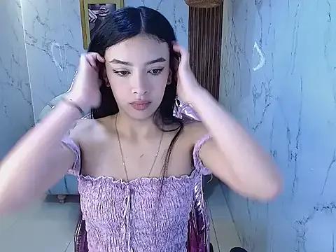 alana_rosse_s on StripChat