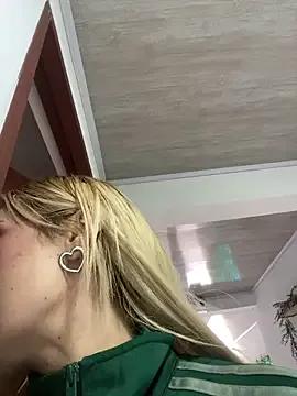 alicev_kitty on StripChat