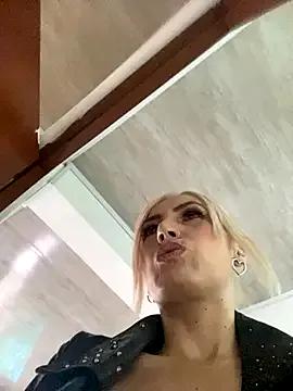 alicev_kitty on StripChat