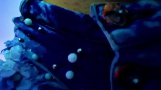 Aliice_Doll on StripChat