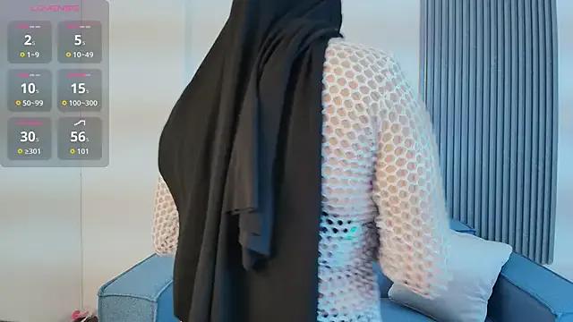 Aliya_cutiee on StripChat