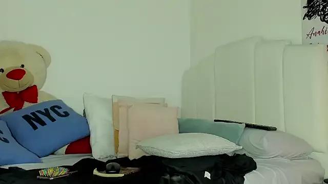 anahii_01 on StripChat 