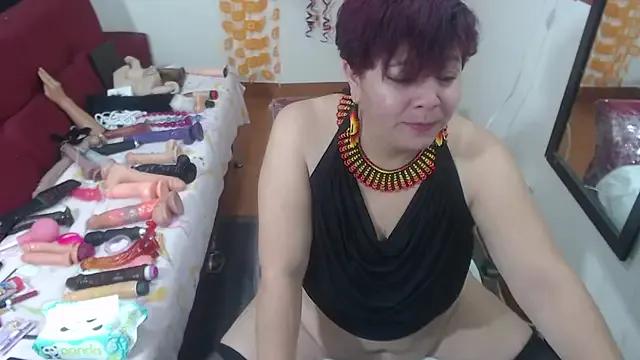 angelitolove727 on StripChat