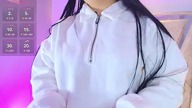 Annie9_ on StripChat 