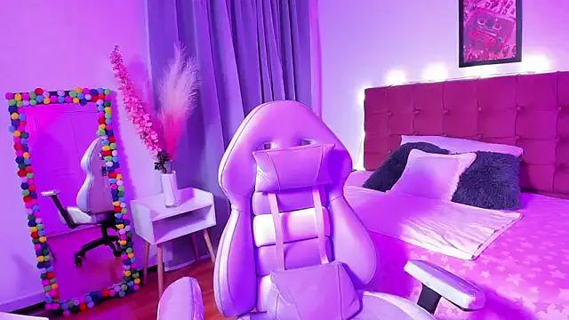 annie_rose11 on StripChat 