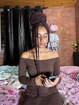 aurora_2007 on StripChat