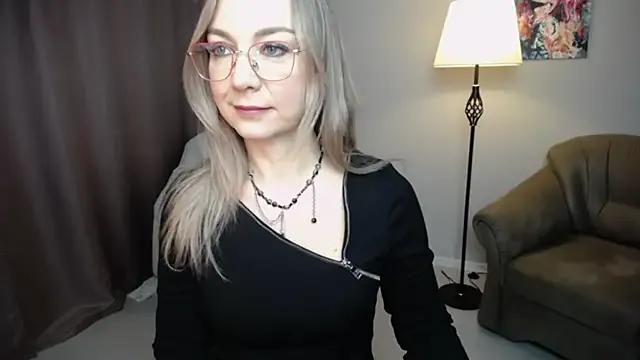 Ava_Elior on StripChat