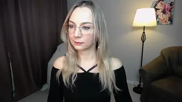 Ava_Elior on StripChat