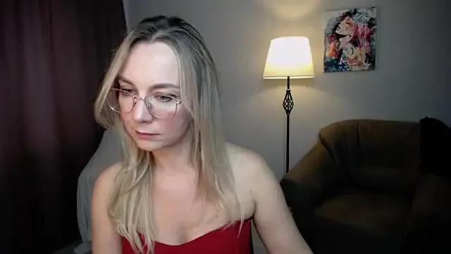 Ava_Elior on StripChat