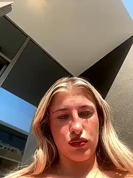 BabyBluexox — Act out freaky pos 