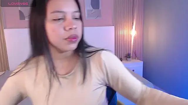 candy_lux30 on StripChat