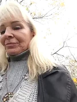 CassandraSandra44 on StripChat 