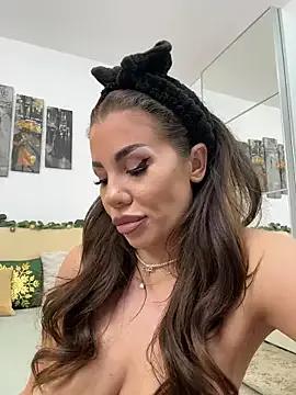 CelineReys — 5 min link ctrl for the last tipper 