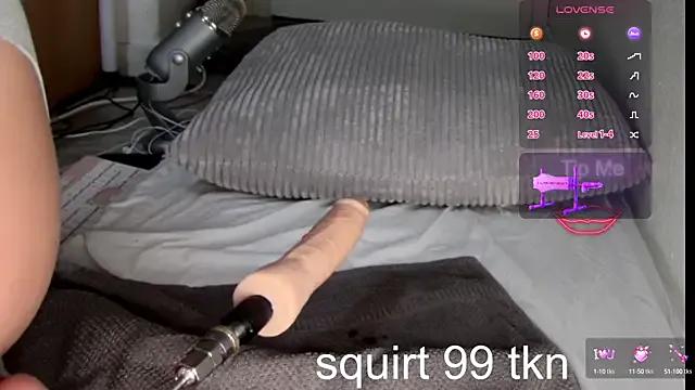 Chatqueen on StripChat