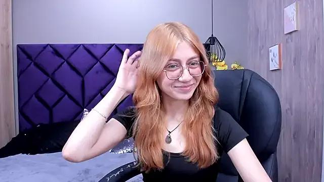 ChloeCampbell03 on StripChat