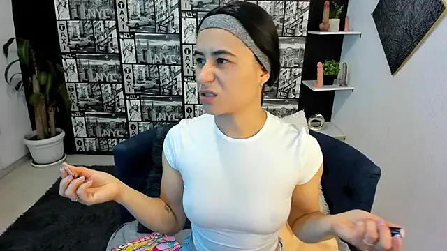 ChloeTurner_ — Get your tongue