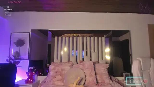 Cloee_Rainbow1 on StripChat