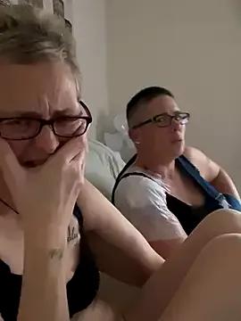 Curvy-Jinx — 8 mins of toy time whoever completes