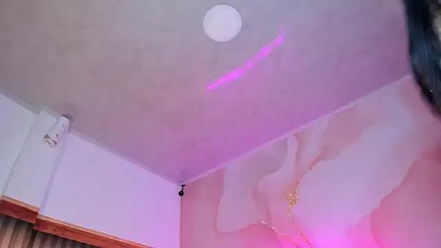 Daisy__rose on StripChat