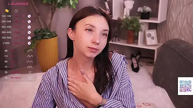 DaisyBlaze on StripChat