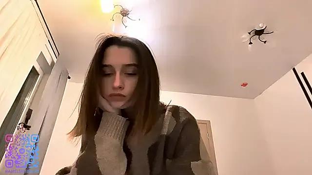 DarlineBrustera on StripChat