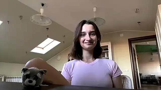 DarlineBrustera on StripChat