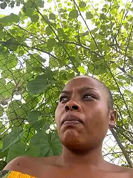 Dellah27 on StripChat 