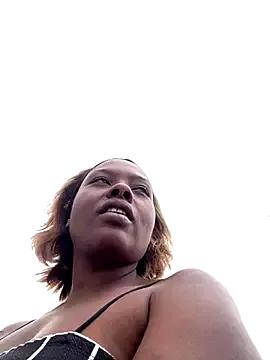 Dellah27 on StripChat 