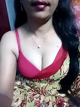 dhina79 on StripChat