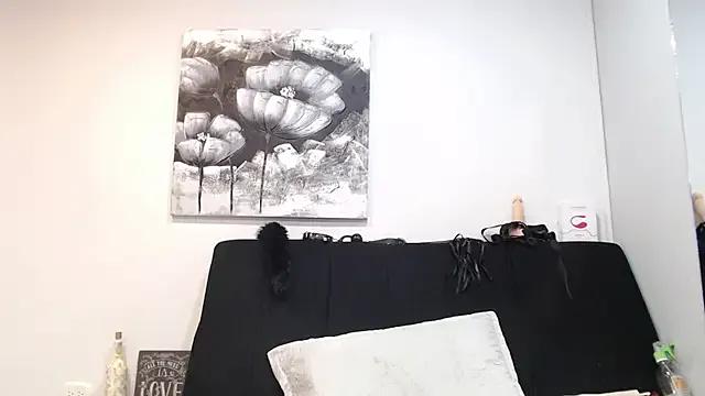 DonnaJoness — 2 lush + 2 min control