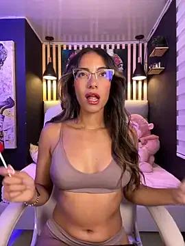 elegant__rouse on StripChat 