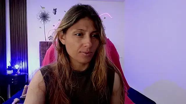 elena_detroya on StripChat 