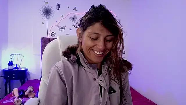 elena_detroya on StripChat 