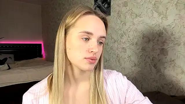 ElisabetLorney — Lick my fingers