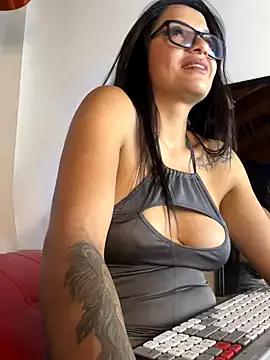 elolotero on StripChat 