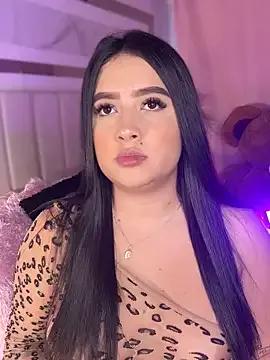 Emiily_Moore1 on StripChat 