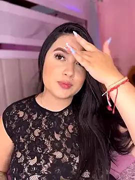 Emiily_Moore1 on StripChat 