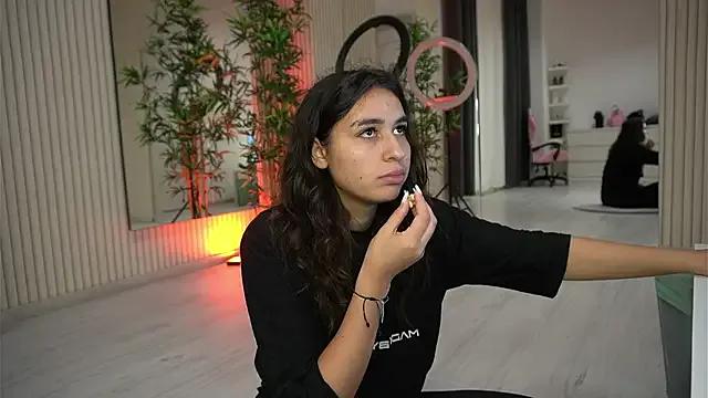 EmmaBlanco on StripChat 