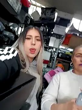 eva-2023 — Show tits