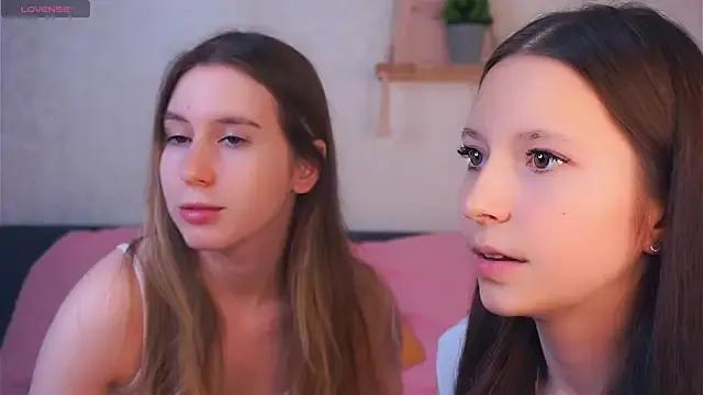 GabrielleLynchard — is hot here lets take off that tops 