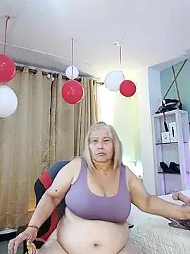 girl_amada on StripChat