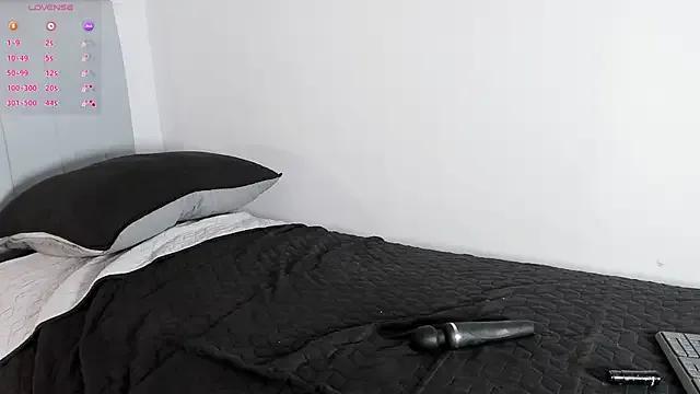 hinazuru — SQUIRTSHOW TSUNAMI