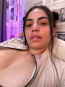 i_am_nina_ — cameltoe in leggins