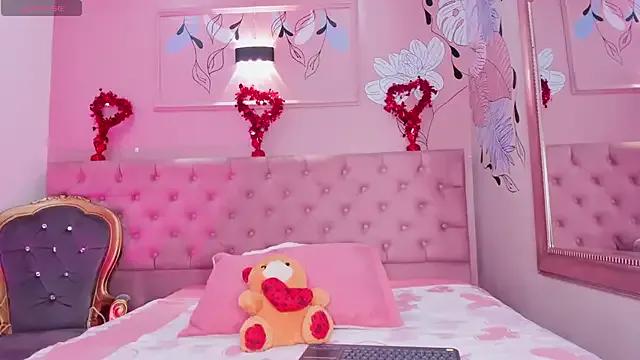 ILENAHEY on StripChat