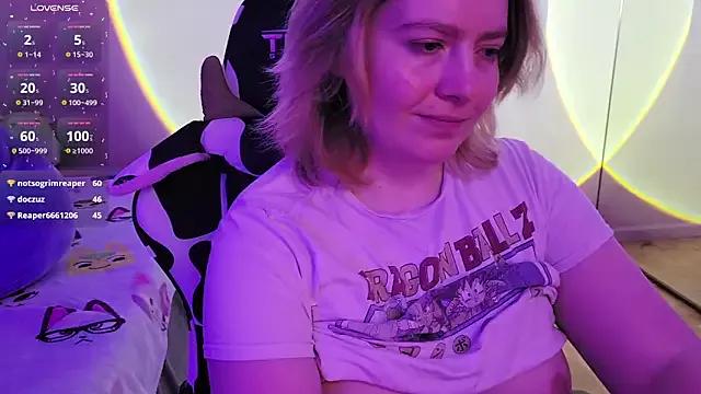 InternetFairy_XO on StripChat