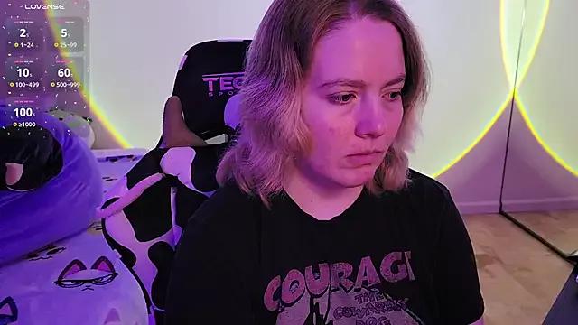 InternetFairy_XO on StripChat