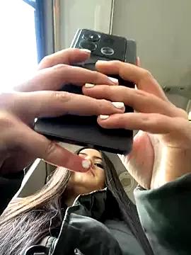 Isabella21_ on StripChat